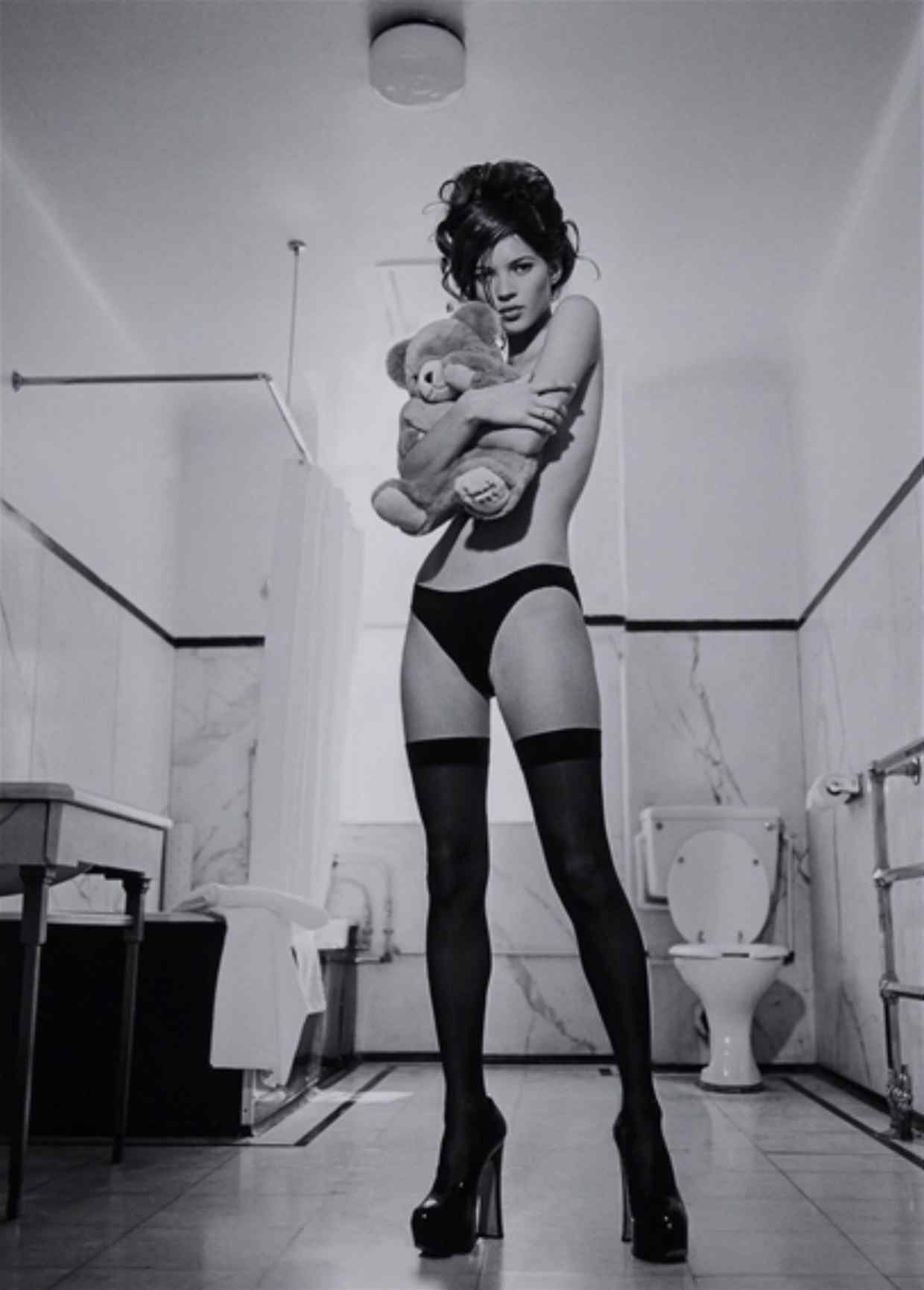 Garner Kate Moss Praed St Front