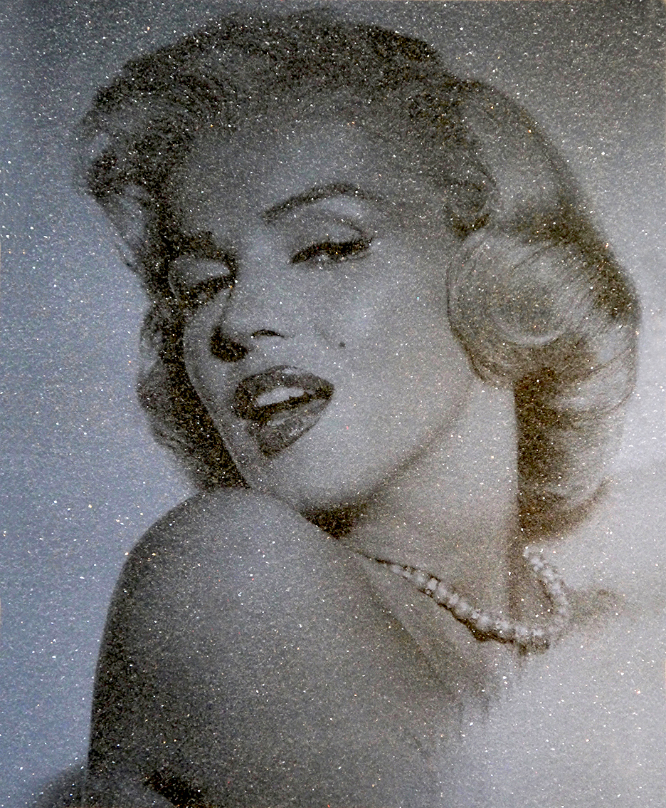 Marilyn Monroe — Smokey Blue (Diamond Dust)